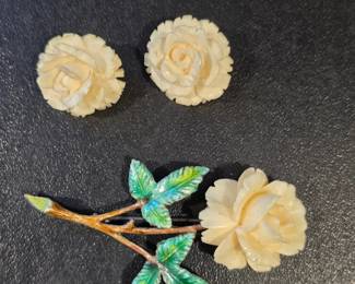 Vintage White Rose Set