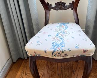 Victorian Parlor Chair with Bow Design Upholstered Seat