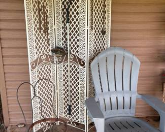screen, chairs