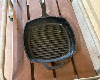 Lodge skillet