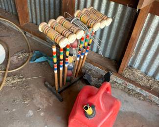 croquet, gas can