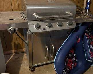 gas grill