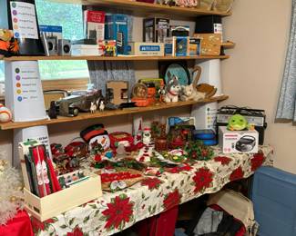 Christmas decor, luggage, household items, stuffed animals, Llamas