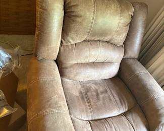 recliner 1 of 2 --like new