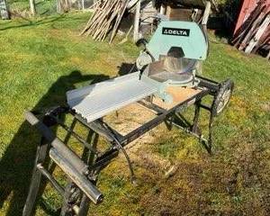 Delta chop saw/portable workstation 
