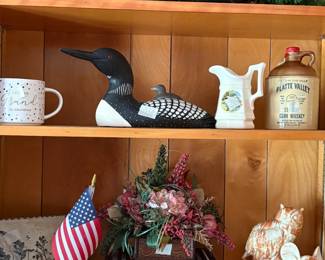 decorative accessories including Alabama Clay