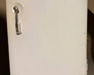 vtg refrigerator