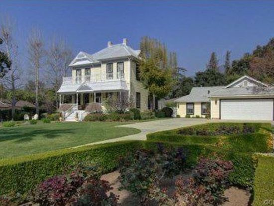 Hosted at one of Monrovia's oldest Historic homes!