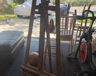 Trident Wooden Artist's Easel