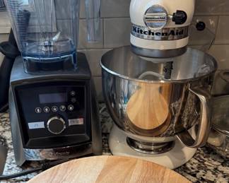 Vitamix & Kitchen aid Mixer