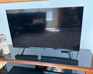 Samsung 43" flatscreen smart TV