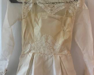 Vintage wedding dress
