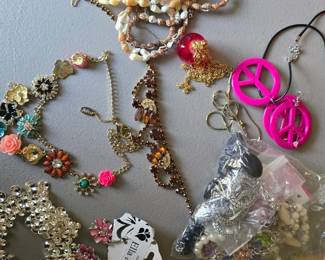 Costume jewelry 