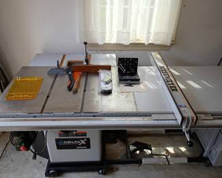 Delta X table saw with extention VERY NICE !!