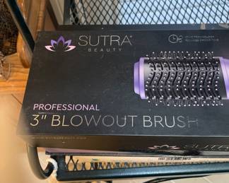 prof blowout brush