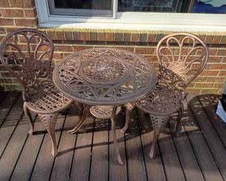 cast aluminum patio set