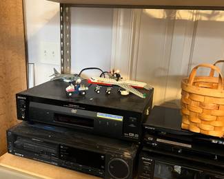 lots of electronics, receivers etc etc