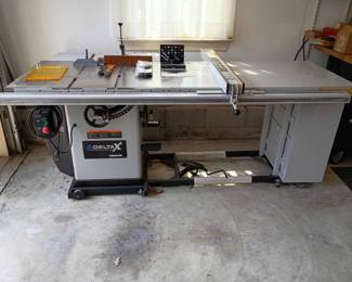 Delta X table saw with extention VERY NICE !!