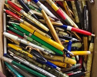 Vibtage pens and pencils 