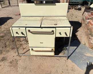 Vintage Magic Chef Gas Range