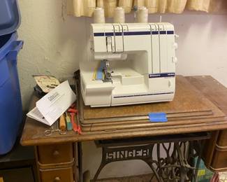 03 Husqvarna Viking Sewing Machine And Vintage Cabinet