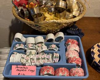 Many napkin rings