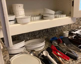 Many Corelle French white casseroles