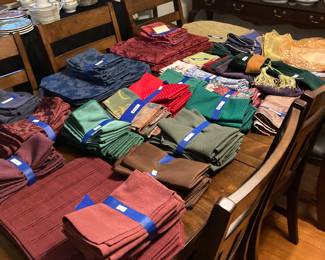 Napkins and placemats for every occasion.