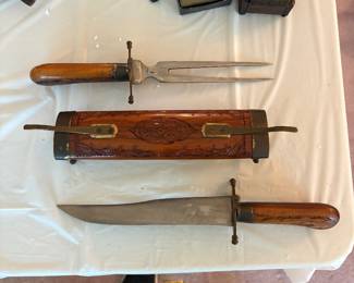 Carving Set and Level