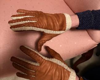 2 pair of Italian Leather gloves