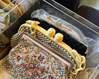 lots of vintage purses
