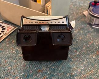 Second Viewmaster has light