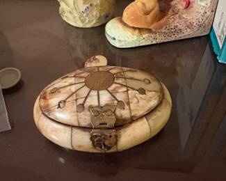 Trinket Box Camel Bone