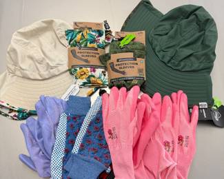 New Farmers Defense sleeves and sun hats, garden gloves