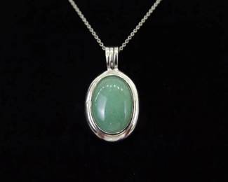 .925 Sterling Silver Jade Cabochon Pendant Necklace