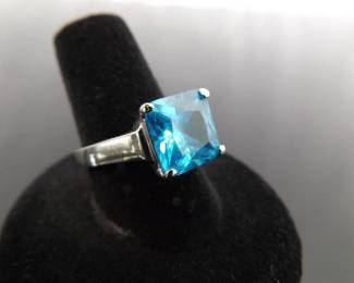.925 Sterling Silver Topaz Ring Size 8