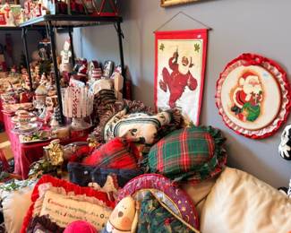Christmas plaid pillows, Santa collector plates, holiday banner, wreaths, seasonal decor lot