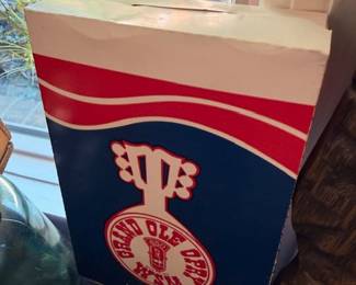 Vintage Grand Ole Opry WSM Nashville Tennessee collectible box