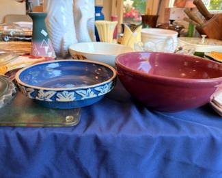 Blue white ceramic bowl, large brown mixing bowl, stoneware pottery collection lot
