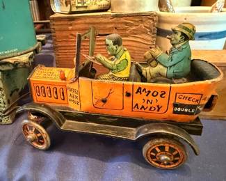 Antique Amos n Andy Fresh Air Taxicab tin litho wind-up toy with figures