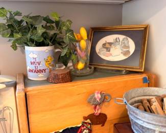 Wuv U Gwanny bear mug, artificial ivy, yellow tulips, framed collector plate, dresser decor