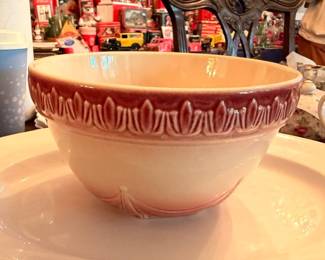 Vintage ceramic mixing bowl, embossed pattern, pink brown glaze, footed base, stoneware