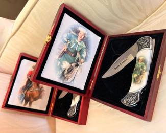 Dale Evans collectible folding knives in wooden display cases, western memorabilia
