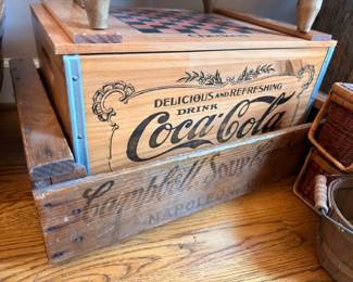 Vintage Coca-Cola wooden crate, Delicious and Refreshing, Coke advertising collectible
