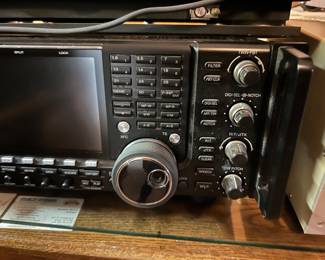 ICOM- IC 7700