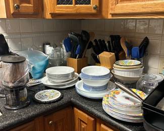 Dishes/ Corelle 