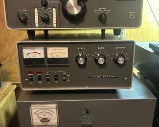 Collins 75S-2 / Yaesu FL-2100/ Johnson Viking Match Box 