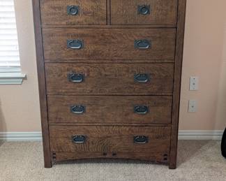 Mission style 8 drawer dresser