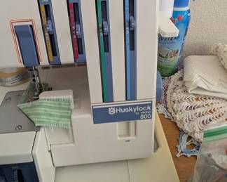 Viking Huskylock 800 Serger Sewing Machine