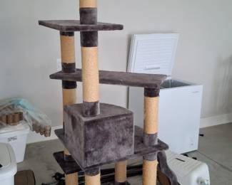 Cat Play Tower